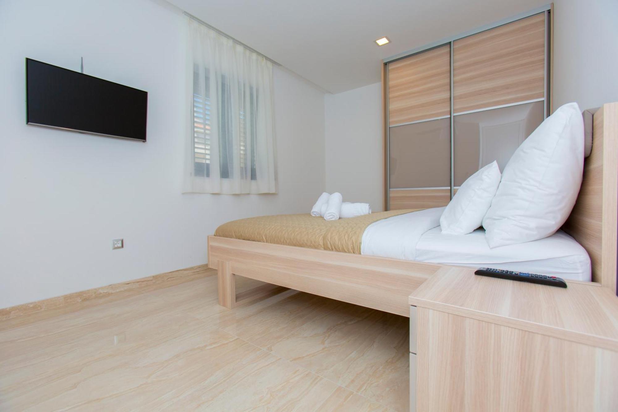 Luxury Aparthotel Makarska Oda fotoğraf